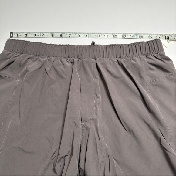 Gray Peak Velocity Athletic Shorts XL - Picture 4 of 8